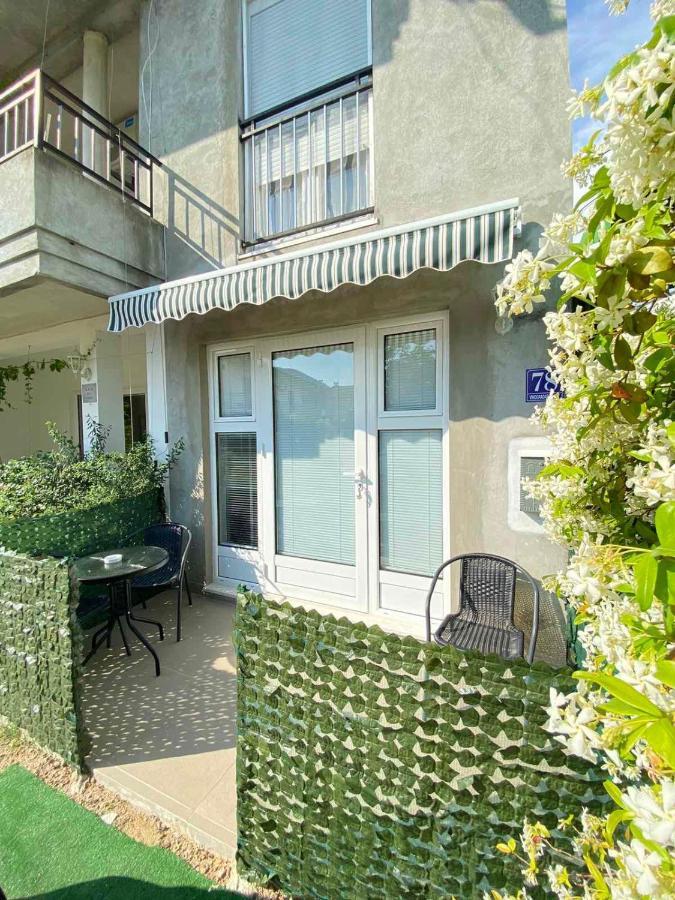 Apartment Iva Bijela Εξωτερικό φωτογραφία