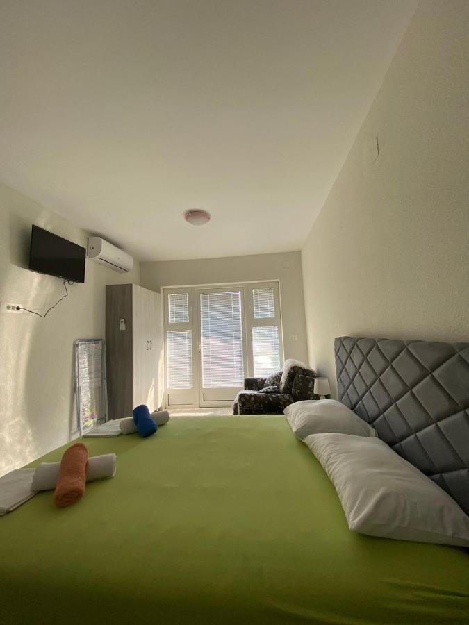 Apartment Iva Bijela Εξωτερικό φωτογραφία
