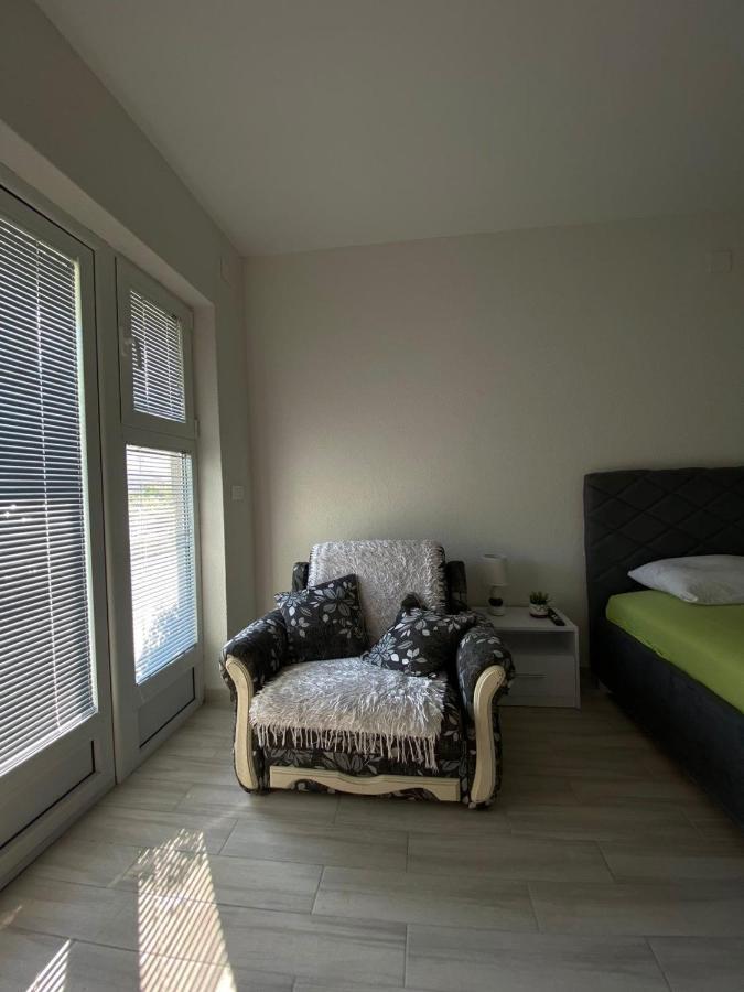 Apartment Iva Bijela Εξωτερικό φωτογραφία