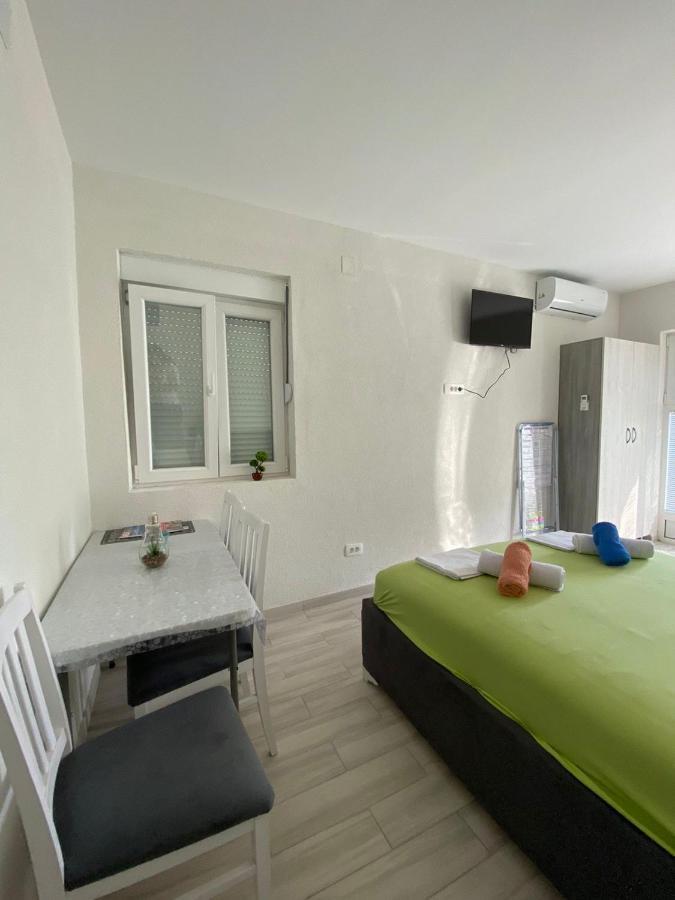 Apartment Iva Bijela Εξωτερικό φωτογραφία