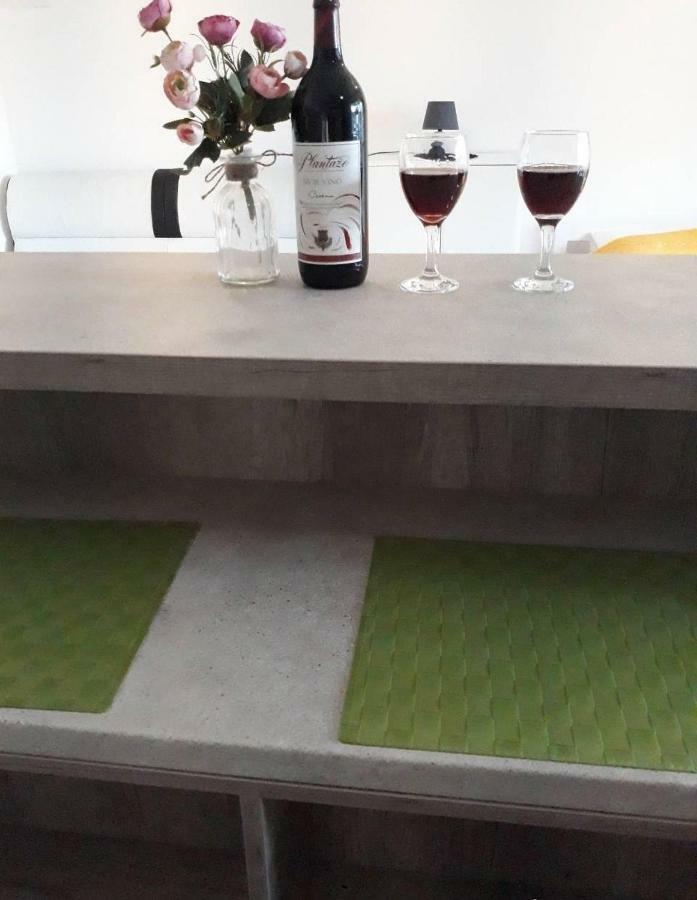 Apartment Iva Bijela Εξωτερικό φωτογραφία